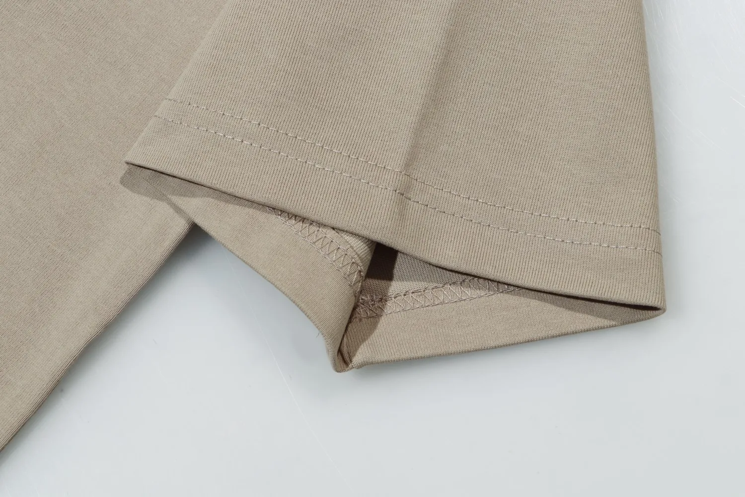Arc’teryx ARC 23SS T 60 ， g 。 Breathable， ， ， 。 logo ， 。 ， 。 ， ， ， ， 。 Size:XS-L